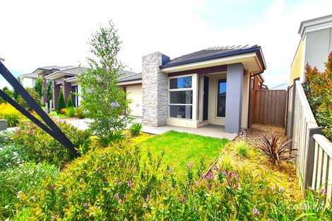 Property photo of 10 Harogen Drive Werribee VIC 3030