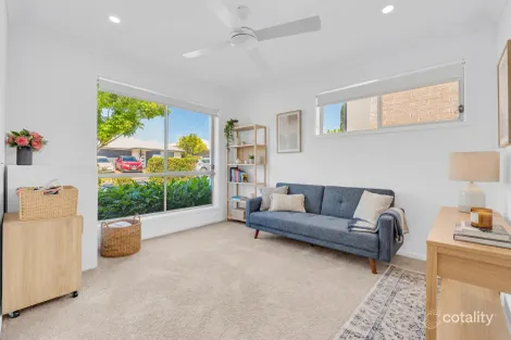 Property photo of 19 Austin Way Park Ridge QLD 4125