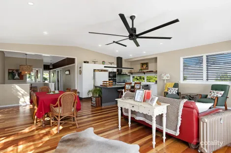 Property photo of 14 Mant Street Point Vernon QLD 4655