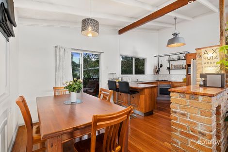 Property photo of 4 Burloo Crescent Ferny Hills QLD 4055