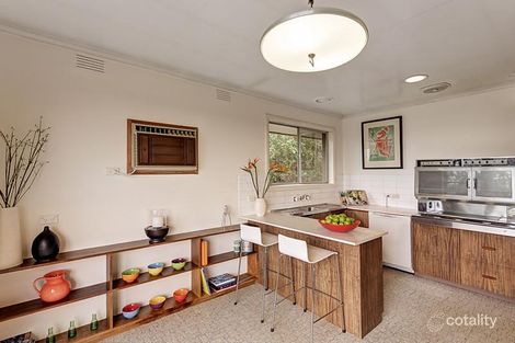 Property photo of 11 Fairbank Crescent Templestowe Lower VIC 3107