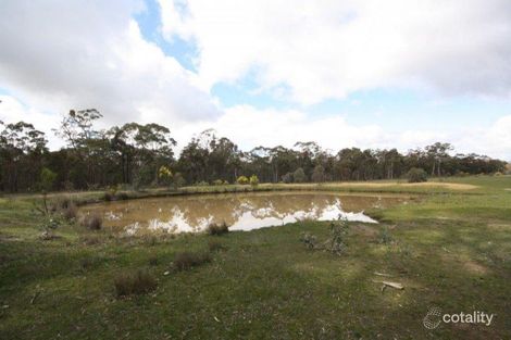 355 Peacock Trk, Lillicur, VIC 3371