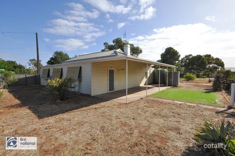 8 Edwards St, Wilmington, SA 5485