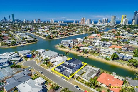 Property photo of 8 Crest View Key Broadbeach Waters QLD 4218