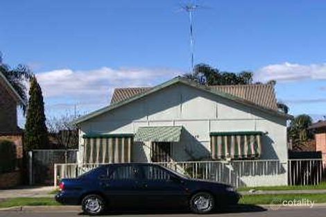 132 Humphries Rd, St Johns Park, NSW 2176