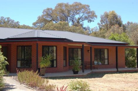 Property photo of 2 Bowen Street Stawell VIC 3380