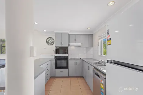 Property photo of 30/24 Pandanus Drive Cannonvale QLD 4802