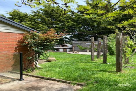 Property photo of 4 Lucern Close Romsey VIC 3434