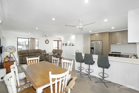 Property photo of 2 Outlook Court Ashfield QLD 4670