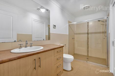 Property photo of 1/22 Boldrewood Parade Reservoir VIC 3073