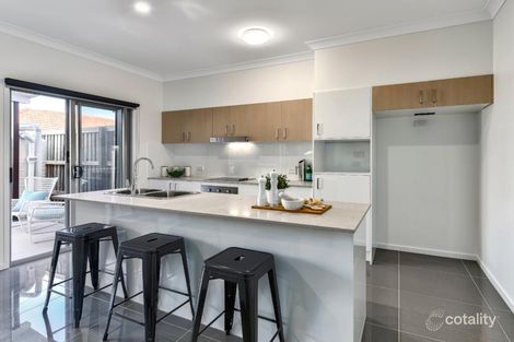 Property photo of 2/9 Platypus Circuit Rochedale QLD 4123