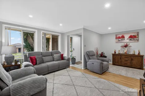 Property photo of 8 Bukari Way Glenmore Park NSW 2745