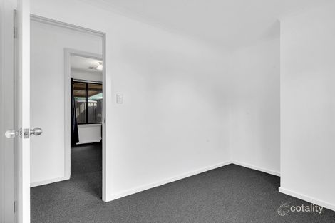 Property photo of 17 Hamra Drive Smithfield SA 5114