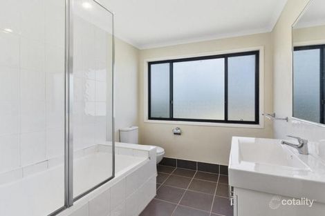 Property photo of 11 Emerald Crescent Springfield QLD 4300