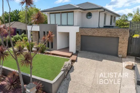 Property photo of 6 Fallingwater Drive Pakenham VIC 3810