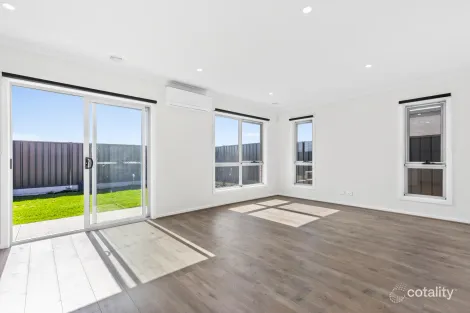 Property photo of 49 Tuff Street Werribee VIC 3030