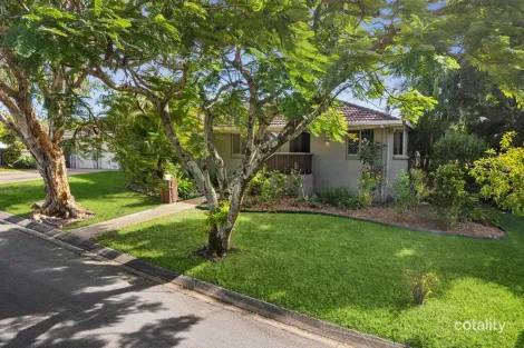 Property photo of 2 Lennox Court Tewantin QLD 4565