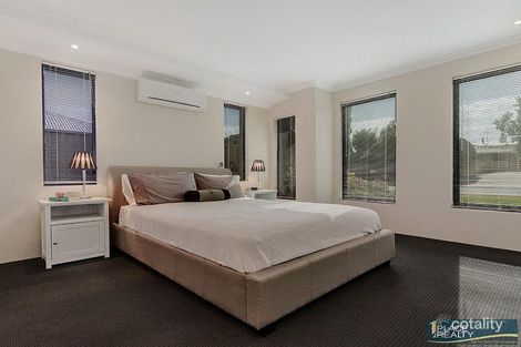 Property photo of 28 Iluka Road Dawesville WA 6211