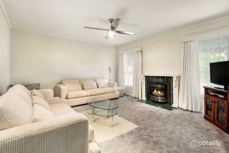 Property photo of 18 Loyola Court Watsonia VIC 3087