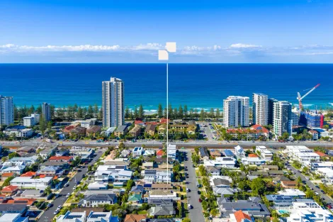 1/11 Cedar Ct, Burleigh Heads, QLD 4220