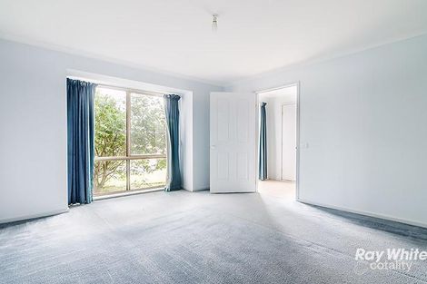 Property photo of 6 Jasa Crescent Cranbourne West VIC 3977