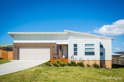 Property photo of 57 Glen Mia Drive Bega NSW 2550