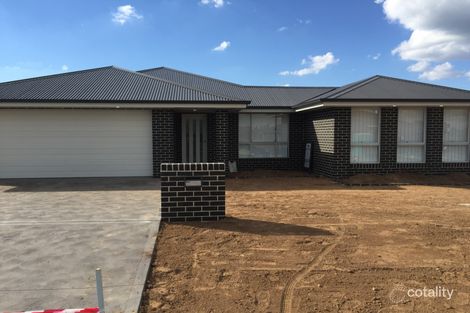 Property photo of 18 Ellenbrae Street Orange NSW 2800