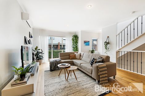 Property photo of 20 Rimfire Walk Maribyrnong VIC 3032