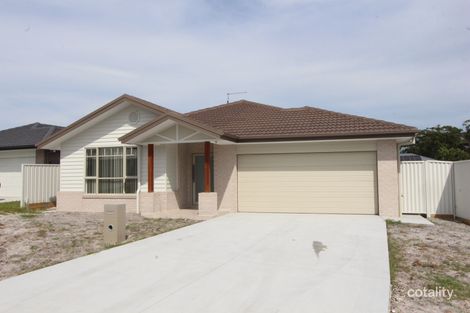 4 Ganges Ct, Dunbogan, NSW 2443