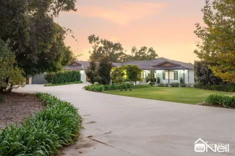 178 Larsen Rd, Byford, WA 6122