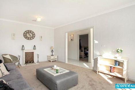 Property photo of 2 Saxby Court Burnside VIC 3023