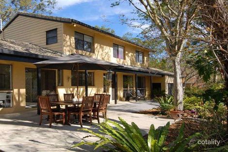 4 Lawson Ct, Mount Ommaney, QLD 4074