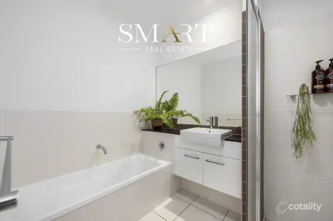 Property photo of 29/1 Manacor Place Coombabah QLD 4216