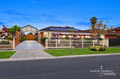 3 KINGSMEAD CL, SUNSHINE NORTH, VIC 3020