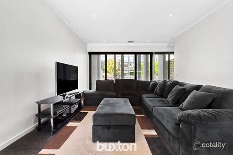 Property photo of 20 Orana Way Springvale VIC 3171