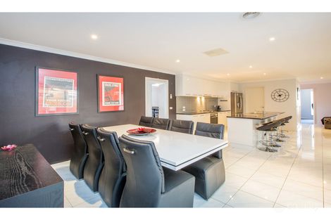 Property photo of 20 Cambridge Drive Thurgoona NSW 2640