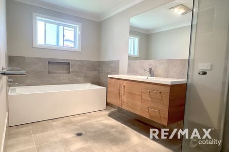 Property photo of 5 Muttama Parade Gobbagombalin NSW 2650