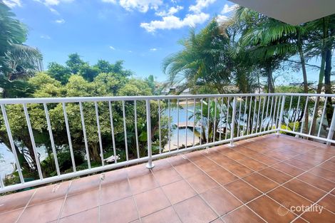 2/1 Orvieto Ave, Mermaid Waters, QLD 4218