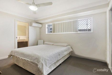 Property photo of 32 Berrimilla Street Manly West QLD 4179