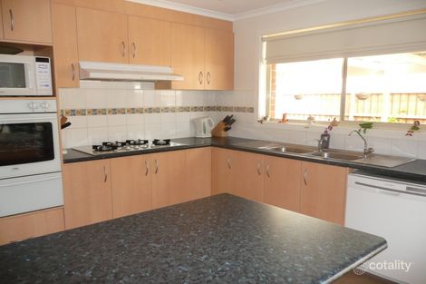 Property photo of 9 Chestnut Grove Werribee VIC 3030