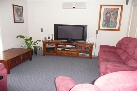 Property photo of 9 Chestnut Grove Werribee VIC 3030