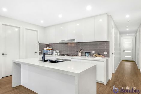 Property photo of 46 Kangaroo Road Craigieburn VIC 3064