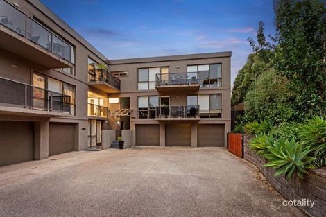 Property photo of 7/15 Waiora Road Caulfield North VIC 3161