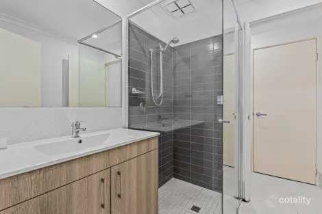 Property photo of 2/2 Rowe Avenue Rivervale WA 6103