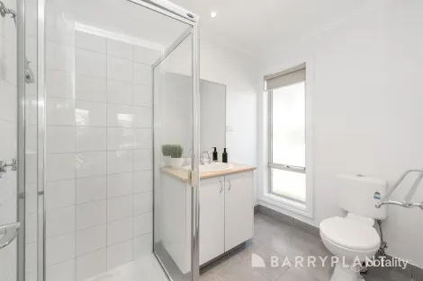 Property photo of 22 Alfred Park Drive Tarneit VIC 3029