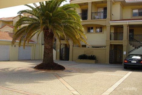 8336 Magnolia Dr E, Hope Island, QLD 4212