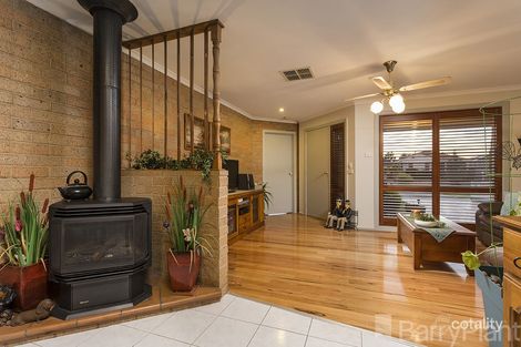 Property photo of 10 Hastie Court Altona Meadows VIC 3028