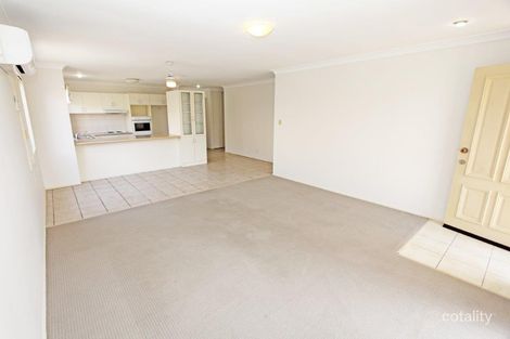 Property photo of 1/10 Tanias Place Labrador QLD 4215