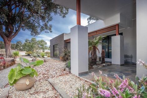 14 Dalton St, Gisborne, VIC 3437