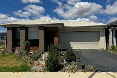 9 Athenaeum Ave, Clyde North, VIC 3978